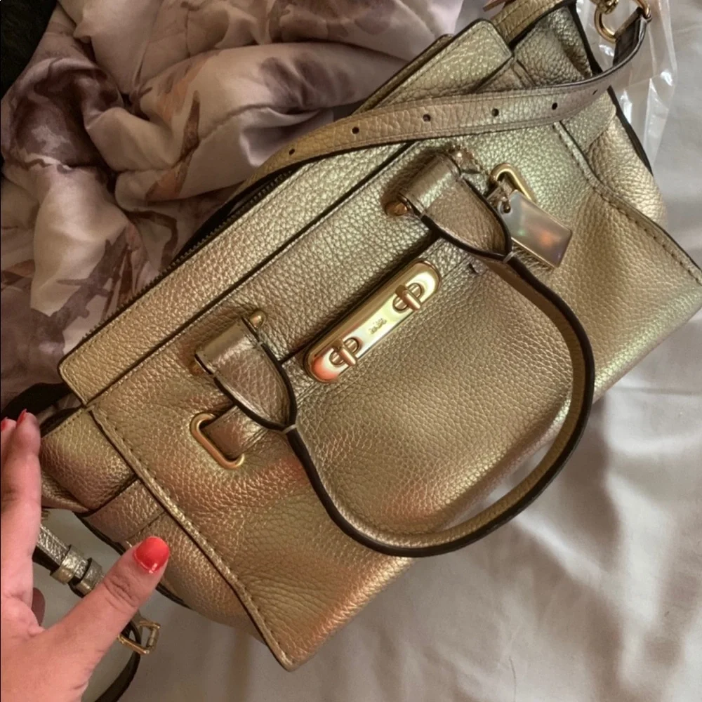 Gold Coach Crossbody Bag - Picture 5 of 6